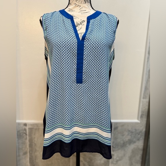 LOFT Tops - Loft Sleeveless Top
